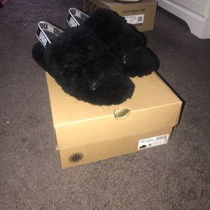 Ugg - furry slides